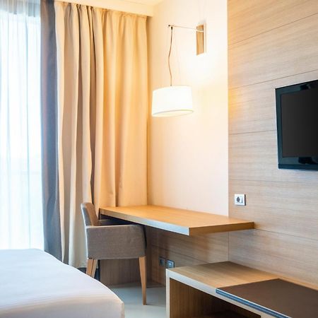 Hsm Hotel San Martino Гарбаньяте-Монастеро Экстерьер фото