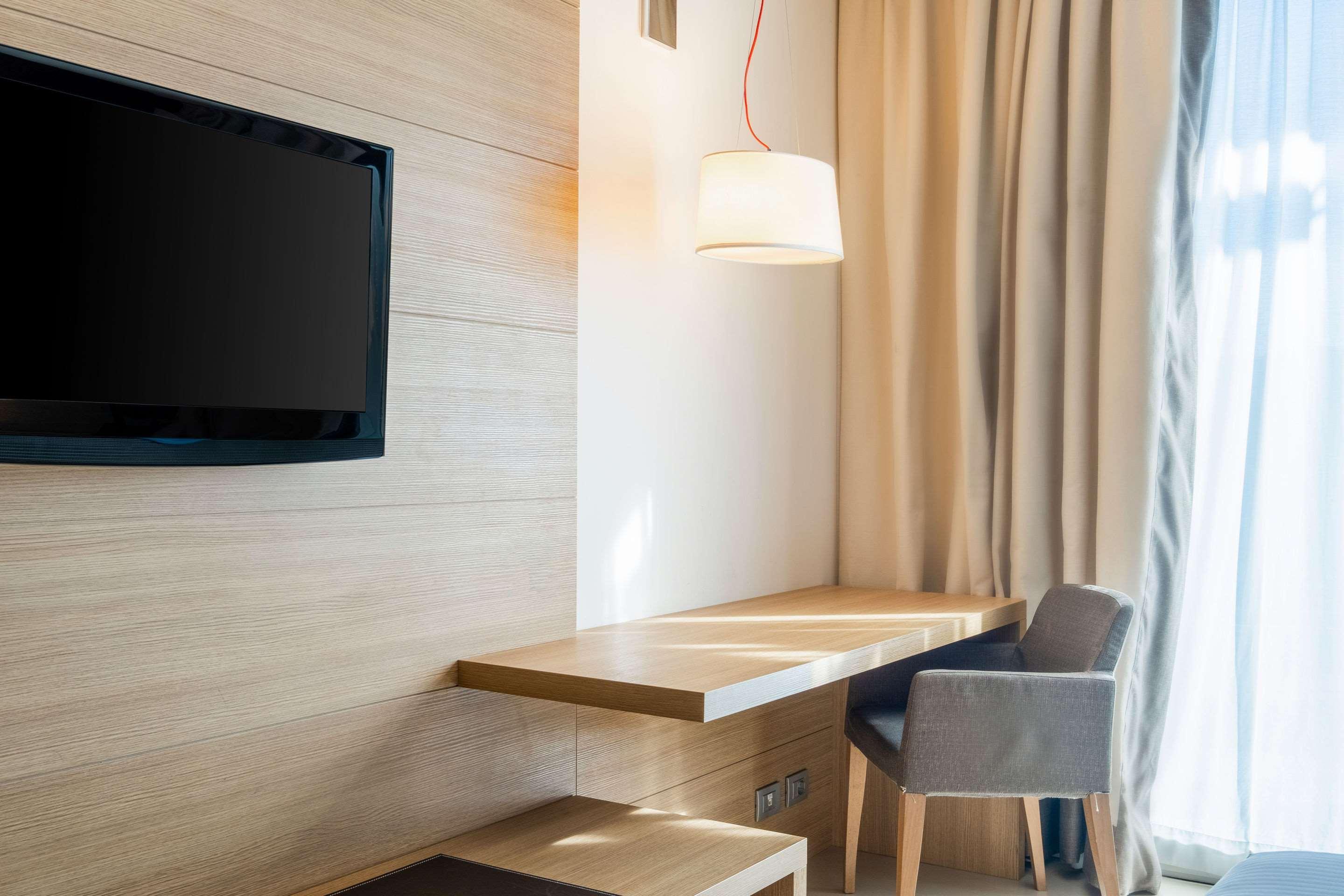 Hsm Hotel San Martino Гарбаньяте-Монастеро Экстерьер фото