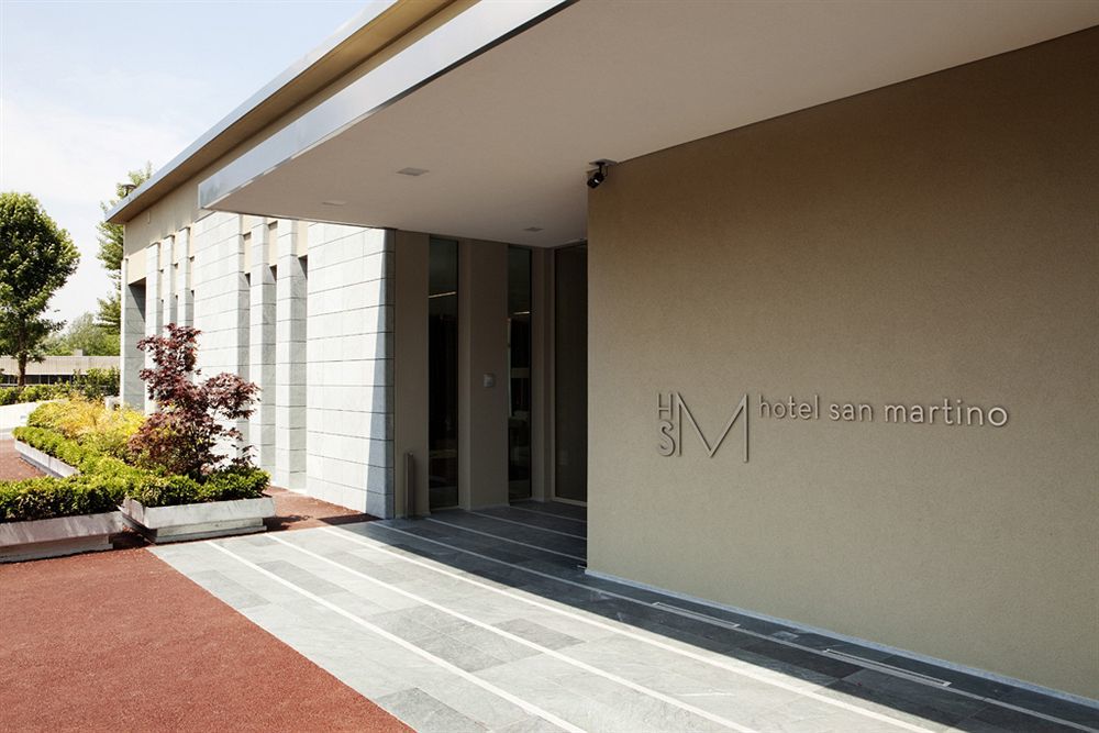 Hsm Hotel San Martino Гарбаньяте-Монастеро Экстерьер фото