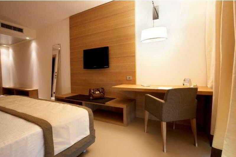 Hsm Hotel San Martino Гарбаньяте-Монастеро Экстерьер фото